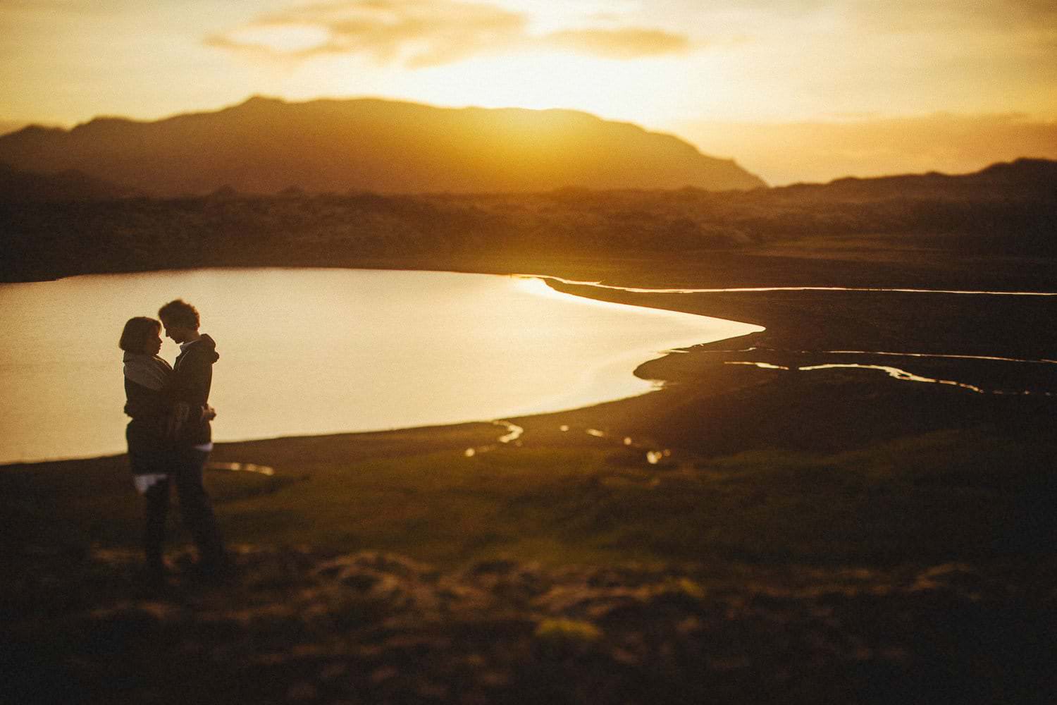 iceland engagement session