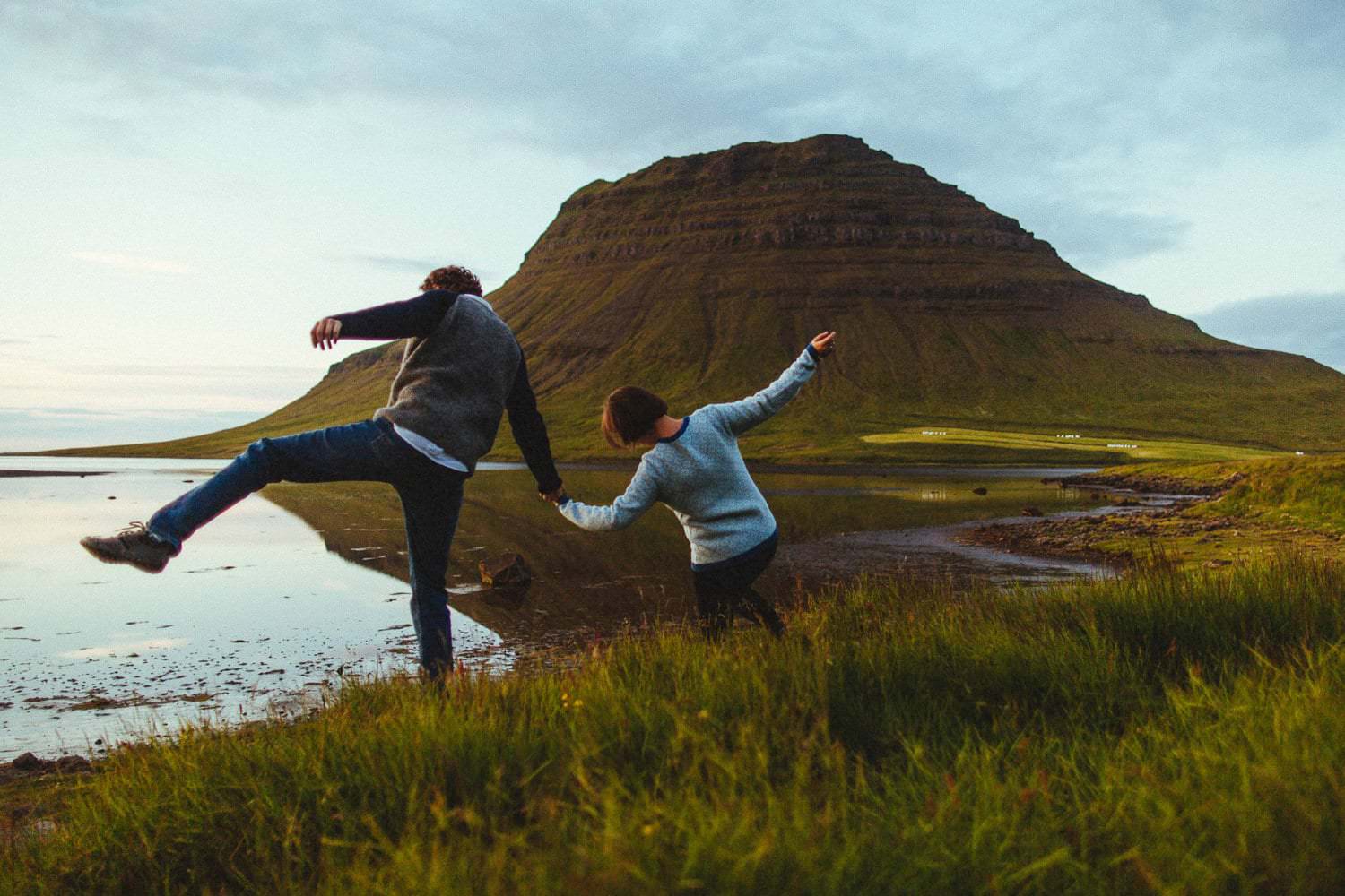 iceland engagement session