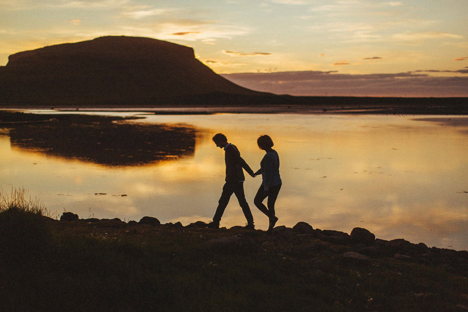iceland engagement session