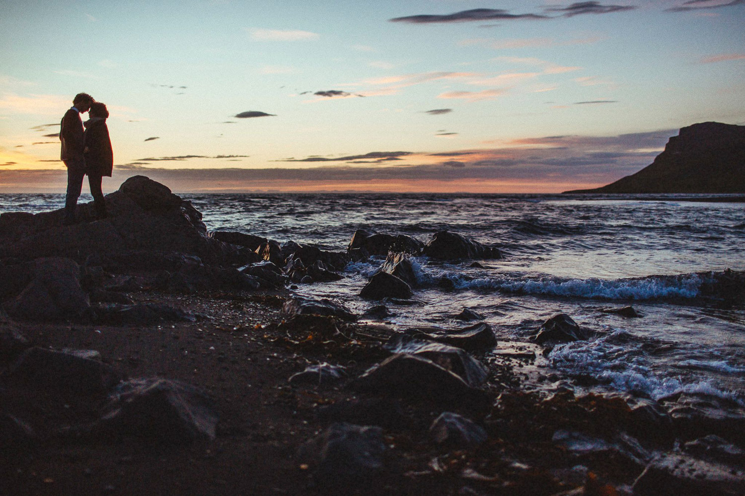 iceland engagement session