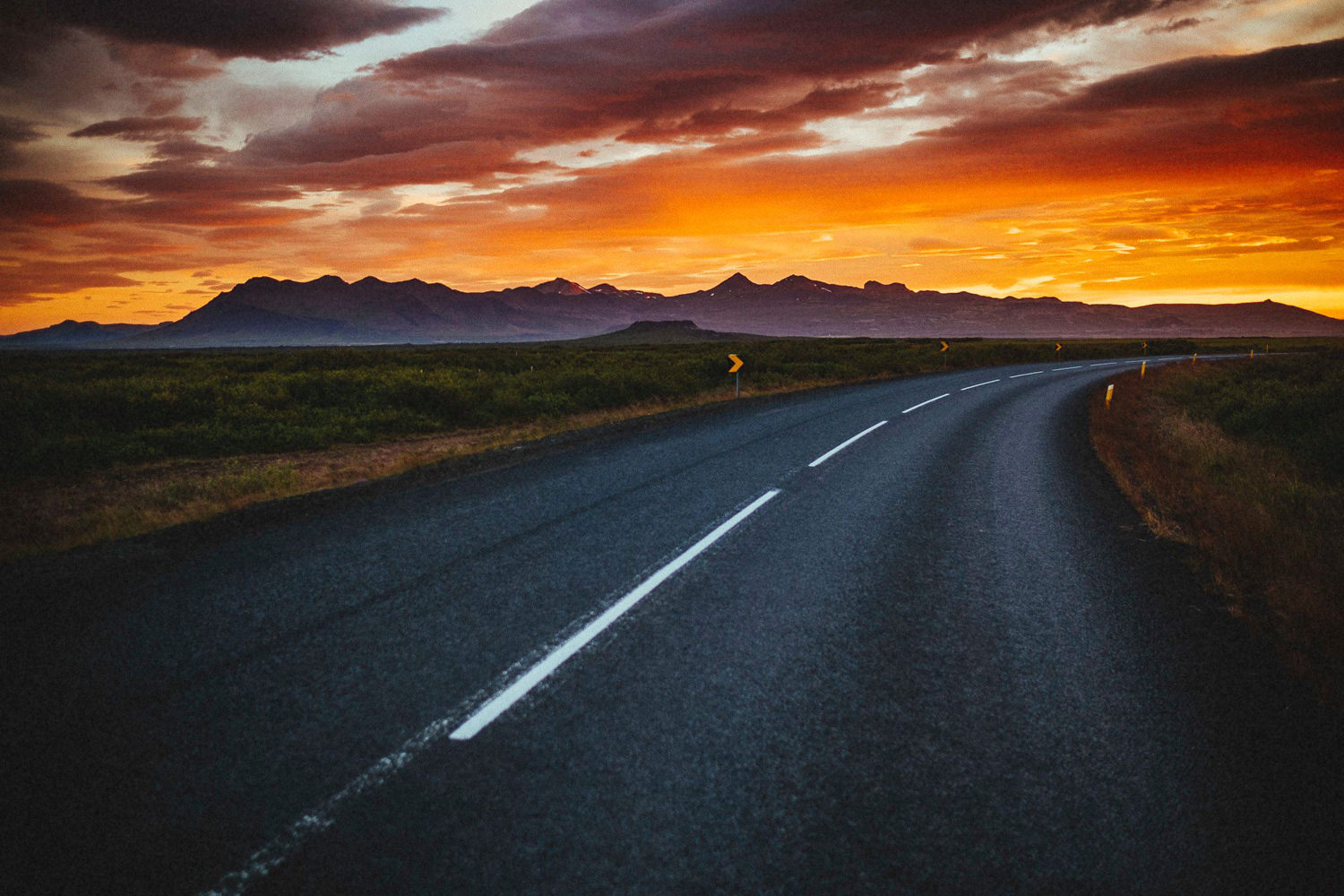 iceland engagement session