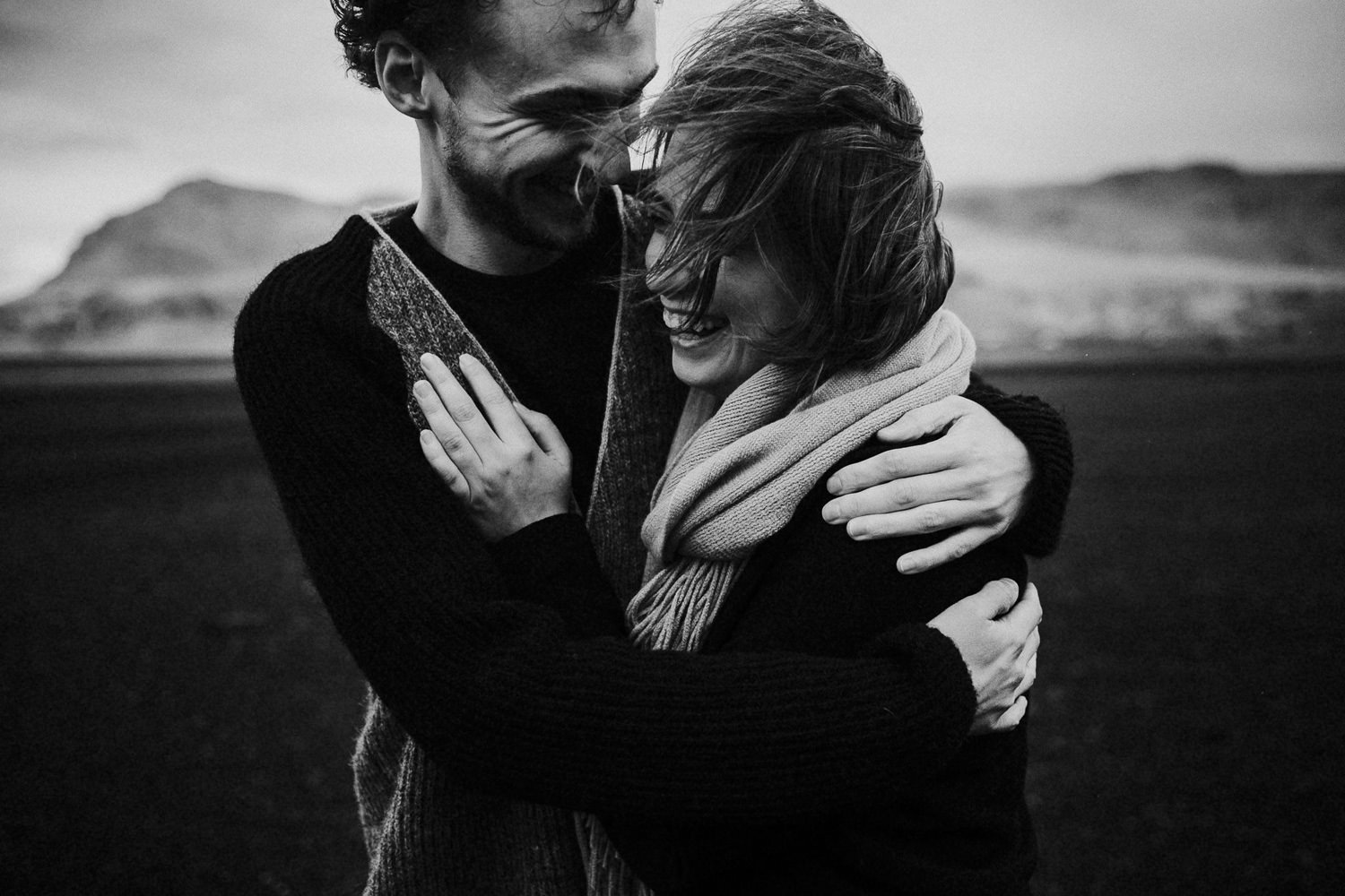 iceland engagement session