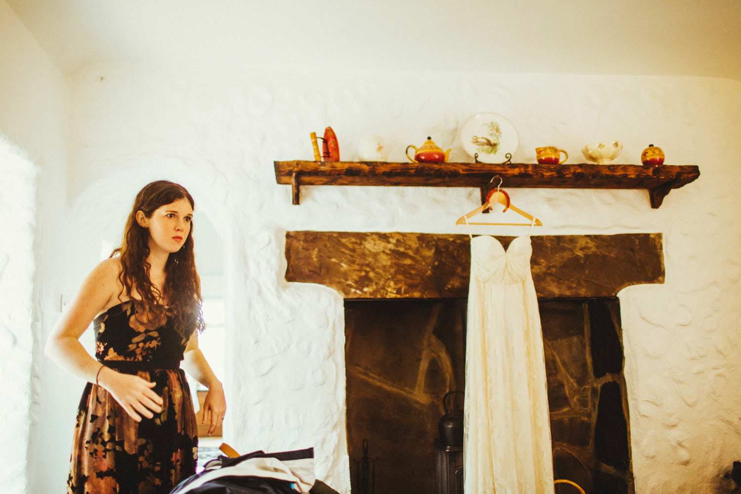 yellow cottage wedding